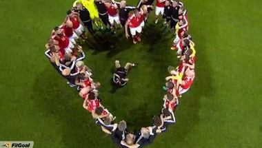 #في_اليورو بالفيديو – "ارسم قلب" احتفالات ويلز بعد التأهل لنصف النهائي
