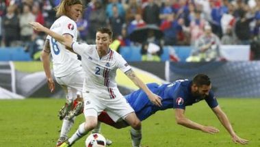 بالفيديو.. فرنسا تُنهي مغامرة أيسلندا باليورو وتتأهل لمواجهة ألمانيا