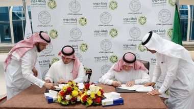 اتفاقية بين الرابطة وجامعة الملك فيصل في مجال المسؤولية الاجتماعية