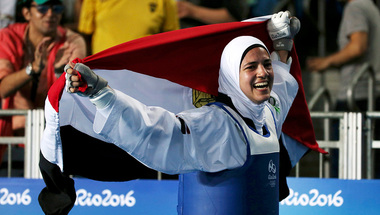 صور.. دموع فرحة هداية ملاك بطلة مصر ولحظات تتويجها بالميدالية البرونزية في الأولمبياد