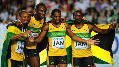 ريو 2016 .. بولت يقود جامايكا للفوز بسباق 4*100 متر تتابع