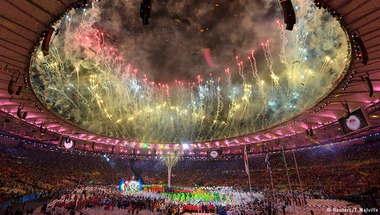 الشعلة الأولمبية تنطفئ في ريو دي جينيرو في ظل أجواء ممطرة