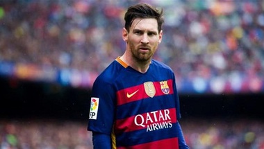  – ” ميسي ” يطمئن جماهير برشلونة: لن أرحل عن الفريق الكاتالوني