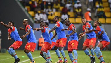  – بالفيديو.. الكونغو تصعد لربع النهائي بثلاثية أمام توجو