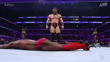 تأكيد رحيل نيفيل عن WWE " 100 % " - في الحلبة