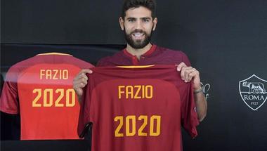 روما يجدد عقد مدافعه حتى 2020