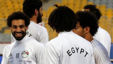 رويترز: مصر تقترب من خطف بطاقة التأهل الأفريقية الثانية إلى المونديال
