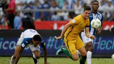 خطوة مهمة لأستراليا وبيرو نحو التأهل إلى نهائيات كأس العالم