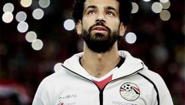 لاعب ويجان السابق ينصح برشلونة بضم محمد صلاح