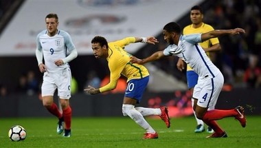إنجلترا تفرض التعادل على البرازيل