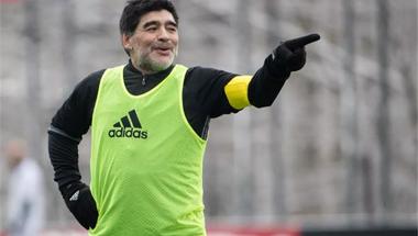 مارادونا بعد خسارة الأرجنتين أمام نيجيريا: أريد العودة