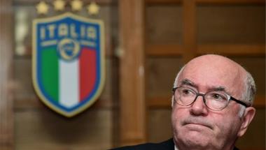 رئيس الاتحاد الإيطالي المستقيل عن الانتقادات لم ألعب مع المنتخب ضد السويد