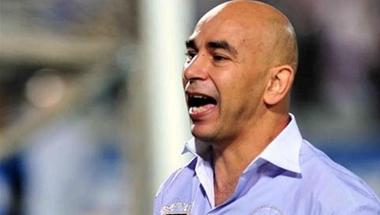 حسام حسن ينفعل على حارس المصري بسبب هدف أزارو