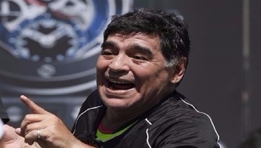 مارادونا : رئيس #الأرجنتين ينتمي لـ”أسرة من اللصوص#