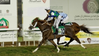 الفارس ريتشارد مولن يفوز بكأس رئيس دولة الإمارات للخيول العربية