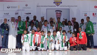 أكاديمية الاهلي تتوج بلقب كأس اسبورتي العالمية في الكويت