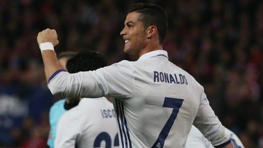 رونالدو يصبح الهداف التاريخي لريال مدريد في البرنابيو