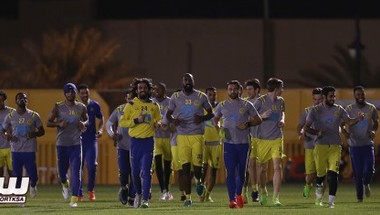 النصر يواصل استعداداته لمباراة الهلال والمدرب يبارك للاعبي المنتخب