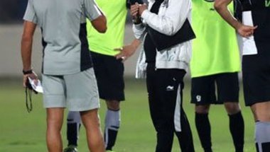 فيريرا يكافئ لاعبى السد عقب التأهل لنهائي كأس الأمير