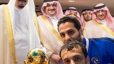 مليوني ريال مكافآة الوليد بن طلال لبطل كأس الملك