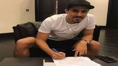 بغداد بونجاح يمدد عقده مع نادي السد القطري حتى 2021بغداد بونجاح يمدد عقده مع نادي السد القطري حتى 2021