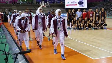 الاتحاد الدولي لكرة السلة يسمح للاعبات بارتداء الحجاب