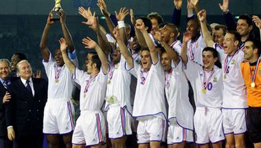كأس القارات (3) | غياب عربي وتتويج فرنسي أول في آسيا