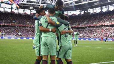 رونالدو يقود البرتغال إلى الإطاحة بروسيا في كأس القارات
