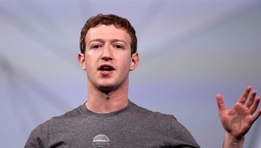 توتنهام ينفي شائعات بيع النادي لمؤسس فيس بوك