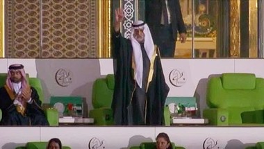 نهيان بن مبارك يشهد حفل افتتاح الدورة الآسيوية لألعاب الصالات