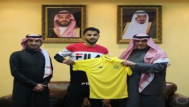 النصر يوقع عقدًا احترافيًا مع " العنزي " لمدى خمس سنوات - صحيفة صدى الالكترونية