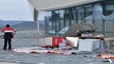 بالصور.. فوضى شديدة في أولمبياد الشتاء بسبب الرياح - صحيفة صدى الالكترونية