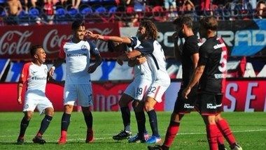 الدوري الأرجنتيني: سان لورينزو يهزم نيولز ويتقدم للوصافة