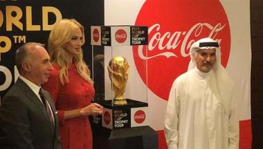 بالفيديو.. كأس العالم تحط الرحال في دبي