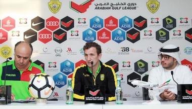 مدرب الوصل يحذر لاعبيه من البطاقات الصفراء أمام النصر
