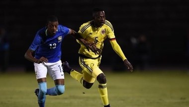 ليفربول يتعاقد مع المدافع الكولومبي أرويو