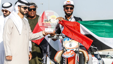منصور بن محمد يتوِّج أبطال «رالي دبي»