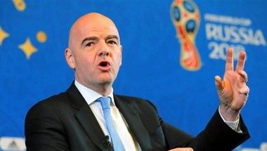 رئيس "فيفا": قرارات صارمة تنتظر سوق انتقالات اللاعبين