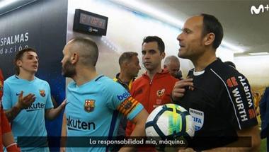 ماثيو لاهوز يعترف بخطئه التحكيمي أمام برشلونة