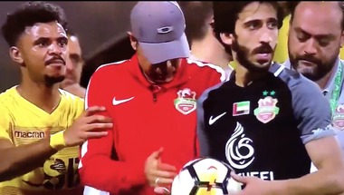 لاعب الوصل يعتذر عن واقعة مهدي علي