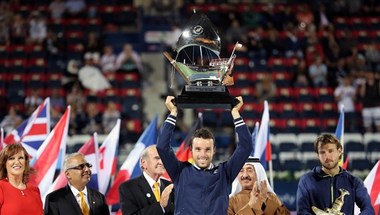 الإسباني باوتيستا أغوت يتوج ببطولة دبي للتنس