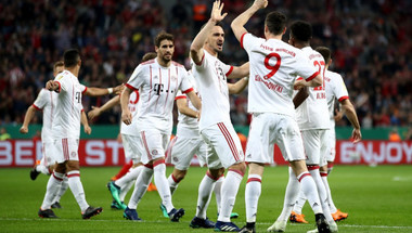 بايرن ميونيخ يكتسح باير ليفركوزن ويبلغ نهائي كأس ألمانيا