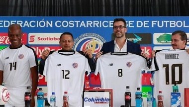 كوستاريكا تحيي ذكرى إنجاز مونديال 90