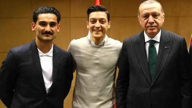أردوغان يتسبب في أزمة لأوزيل وجوندوجان مع منتخب ألمانيا