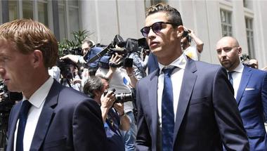رونالدو يعرض مبلغاً مالياً لحسم قضيته الضريبية في إسبانيا