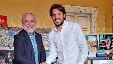 نابولي يعلن رسمياً تعاقده مع الدولي الإيطالي سيميوني فيردي