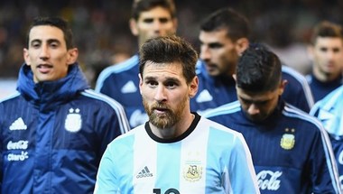 الأرجنتين بقيادة ميسي تصطدم بطموح آيسلندا