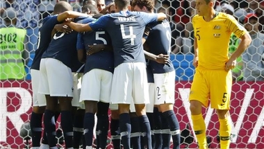 شاهد: الديوك الفرنسية تنهي مغامرات أستراليا في كأس العالم #فرنسا_استراليا #WorldCup #FRAAUS Austrália