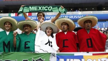 كيف يمكن لأداء المكسيك في كأس العالم أن يبني جسرا فوق الحدود الأميركية؟