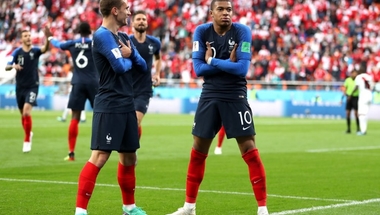 فرنسا تتأهل إلى دور الـ 16 بعد فوزها على بيرو